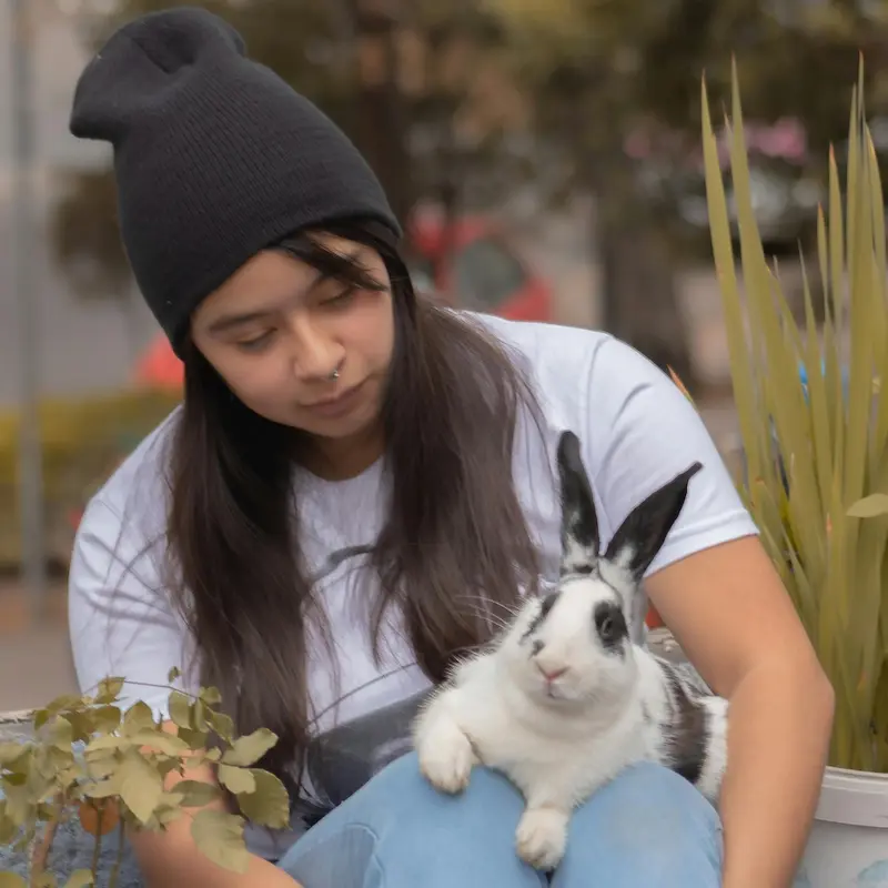 Faire garder son lapin par un proche